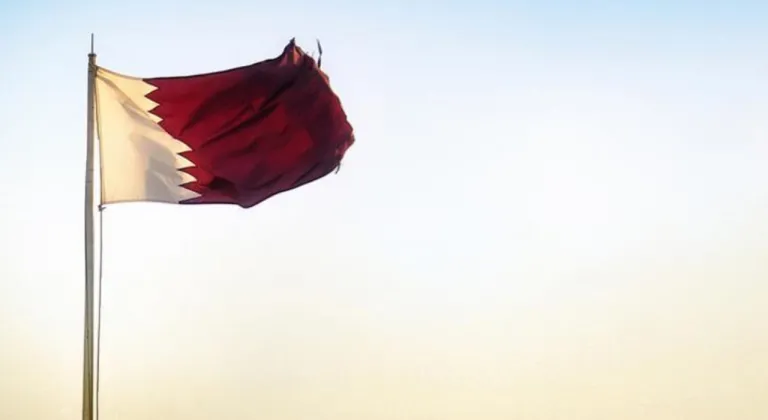 İran'dan Katar'daki ABD üssüne saldırı!