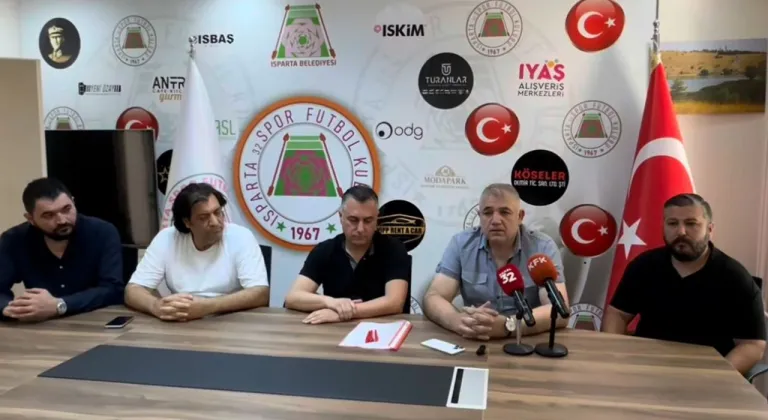 Isparta 32 Spor Bülent Akan’a emanet