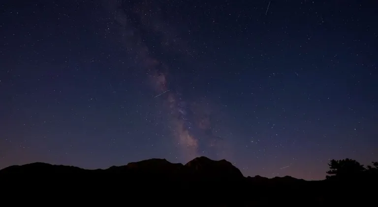 Isparta Melikler Yaylası’nda perseid meteor yağmuru büyüledi