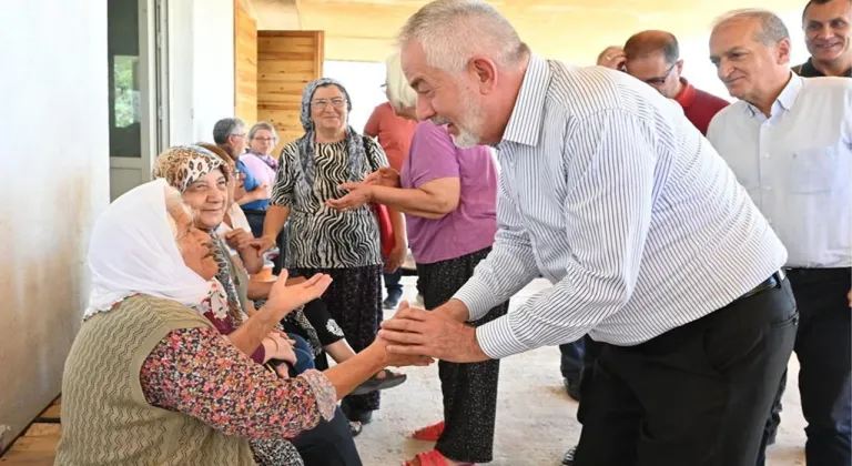 Isparta'da aşure etikinliği: “Başkanımız gönül sofrasında bizi hiç yalnız bırakmıyor”