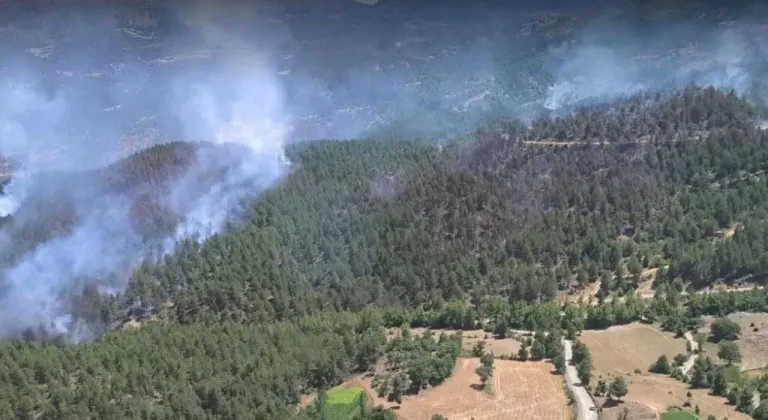 Isparta’da korkutan yangın kısa sürede kontrol altına alındı
