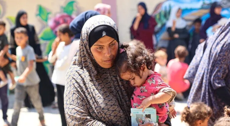 İsrail ablukası Gazzeli çocukları ölümcül hastalıklara sürüklüyor