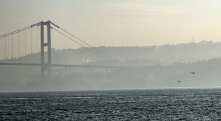İstanbul Boğazı ve çevresinde yoğun sis