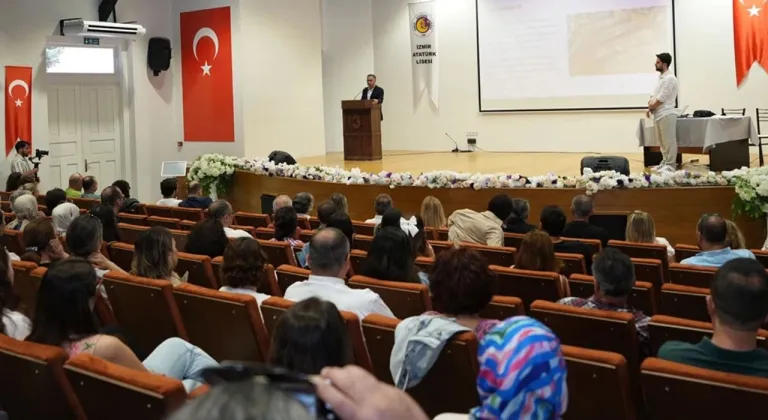 İzmir’de öğretmenlere yapay zekâ eğitimi