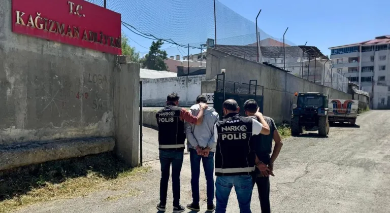 Kağızman'da yasaklı madde ticareti yapanlara operasyon: 2 şüpheli tutuklandı