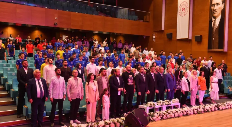 “Kamera Arkasından Hayata” projesinde ödüller sahiplerini buldu!