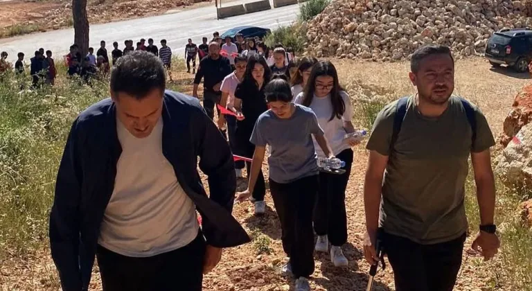Kaymakam Kumbasar, gençlerle yürüdü
