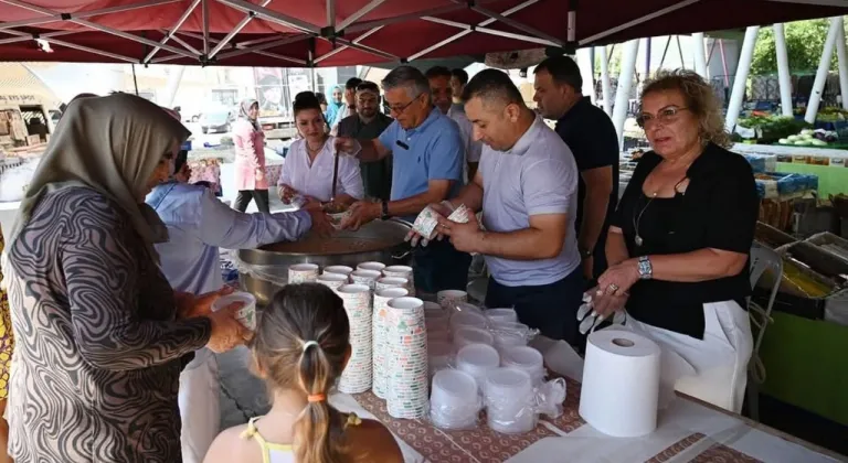 Kemer Belediyesi’nin aşure ikram programı başladı