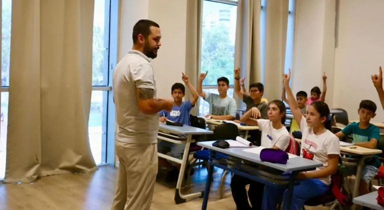 Kepez Belediyesi’nden eğitime destek: Ücretsiz yaz kurslarıyla fırsat eşitliği sağlanıyor