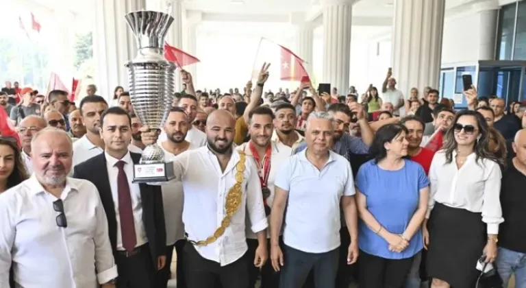 Kırkpınar Şampiyonu Muratpaşa’da Büyük Coşkuyla Kutlandı










