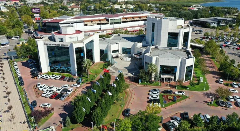 Kocaeli Büyükşehir’den dev eğitim desteği: 16 bin haneye, toplam 48 milyon TL