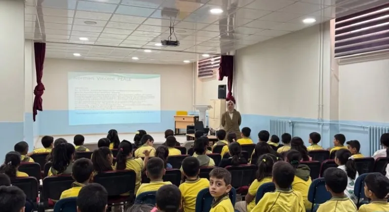 Malatya Büyükşehir Belediyesi’nden Öğrenci ve Velilere Eğitim Desteği Semineri