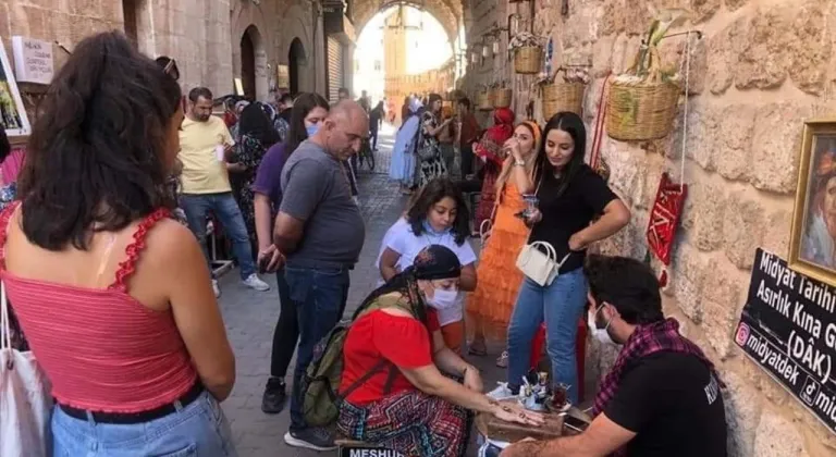 Mardin Midyat'ta Ramazan Bayramı Turist Akını