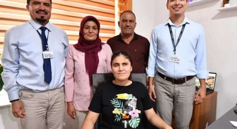 Mersin’de Nazalin’in Hayali Gerçekleşti: RTÜK Bölümünü Kazandı