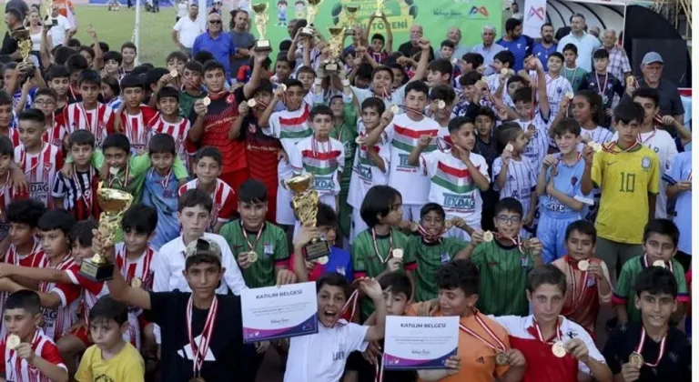 Mersin'de ‘U-11 / U-12 Futbol Şenlik Ligi’ sona erdi