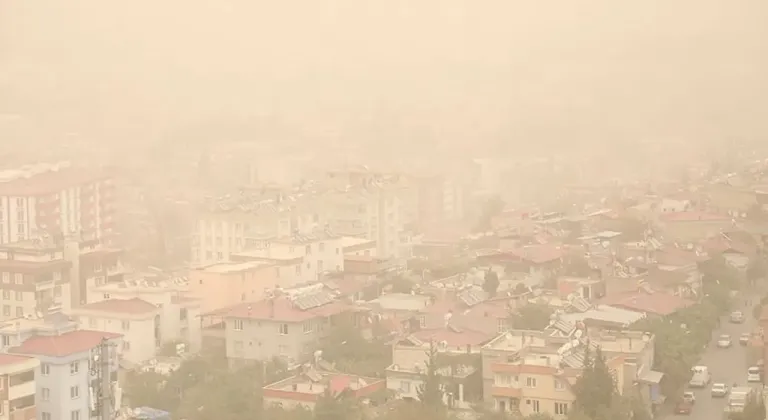 Meteoroloji'den 12 il için toz taşınımı uyarısı