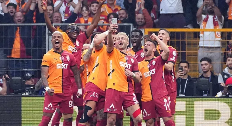 Muslera ağları sarstı, Galatasaray üst üste üçüncü kez şampiyon oldu