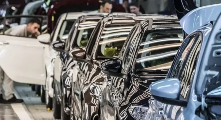 Nisan ayında Türkiye'nin ihracat şampiyonu otomotiv sektörü oldu