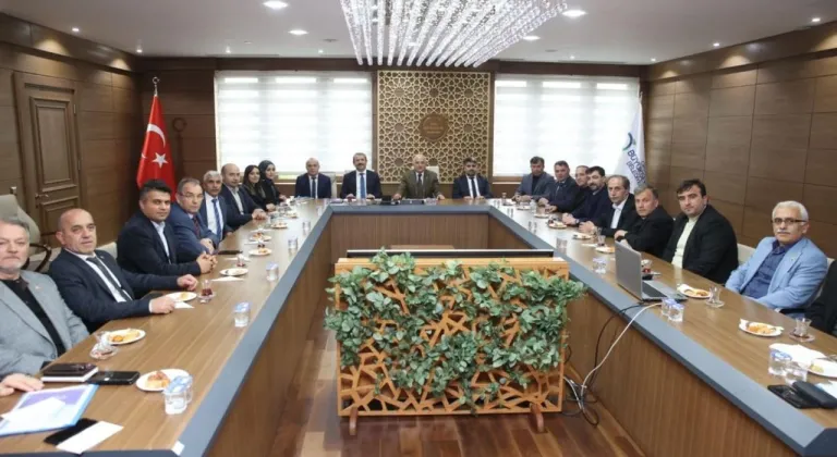 Ordu Büyükşehir Belediye Başkanı, Akkuş Belediye Heyetini Ağırladı