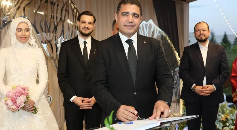 Organize Sanayi Bölgesi Müdürü Serdar Erdem, Diyetisyen Şule Görür’le evlendi
