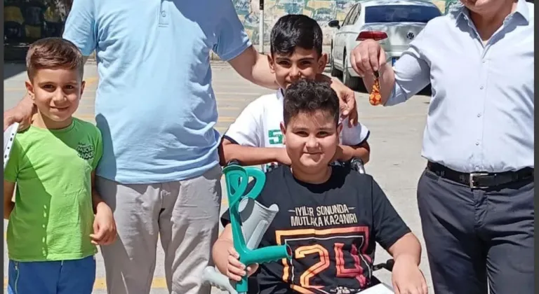Ortaokul öğrencisi Serik'in hastalığı başarısına engel olamadı