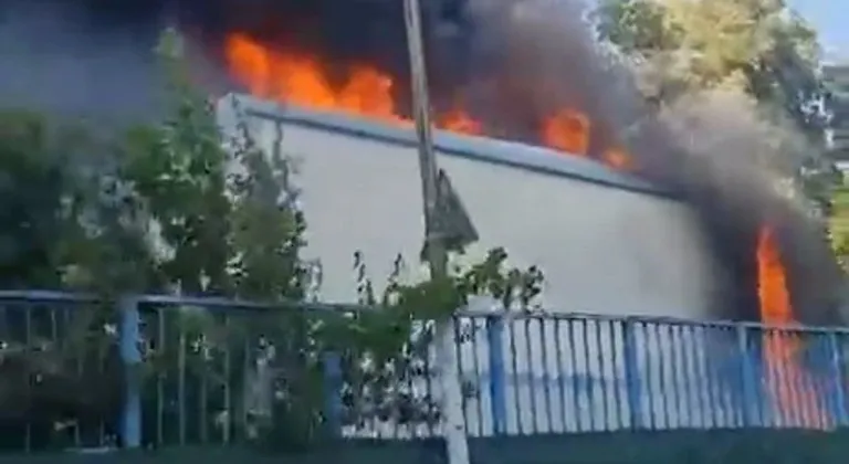 Pendik'te İSKİ'ye ait arıtma tesisinde yangın