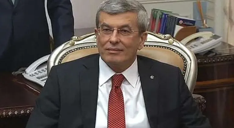 Rizeli eski bakan emekli oldu
