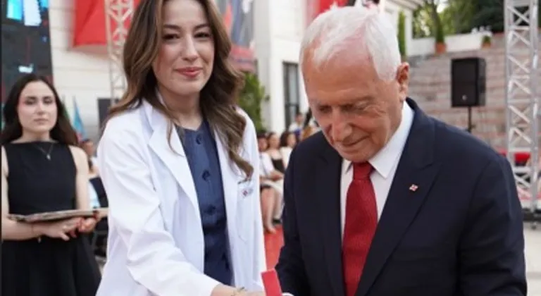 Şehit kızından yürekleri dağlayan mezuniyet konuşması