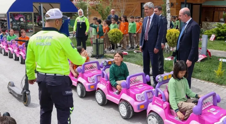 Selçuklu'da Başkan Pekyatırmacı'dan Trafik Eğitim Parkı’na ziyaret