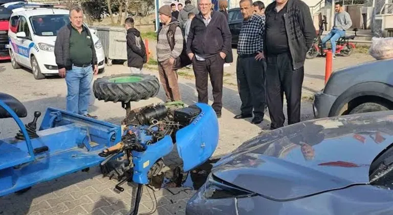 Senirkent’te otomobil ile pat pat çarpıştı: 2 yaralı