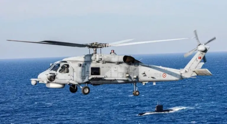 SH-70 Helikopteri Antalya Açıklarında Denize Acil İniş Yaptı!








