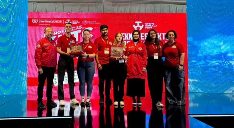 TEKNOFEST KKTC’de ÇOMÜ rüzgârı: AquaVio takımı “Ticarileştirme Potansiyeli Ödülü”nü kazandı