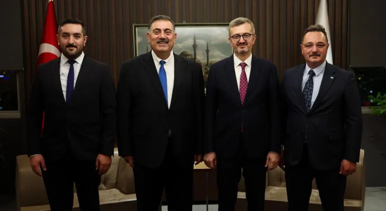 TİMBİR heyetinden İletişim Başkanı Burhanettin Duran’a ziyaret