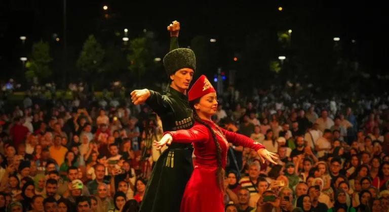Trabzon’da Horon ve Müzik Festivali Coşkusu Yaşandı