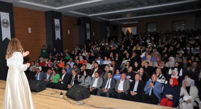 Trabzon'da Türk Halk Müziği Korosu konseri gönüllerin pasını sildi