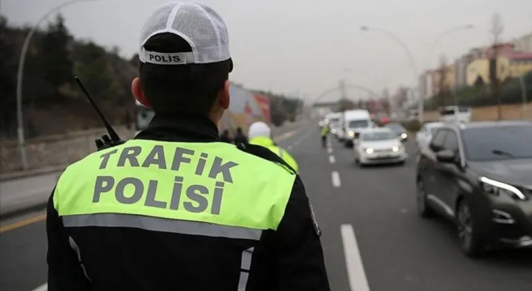 Trafik ekipleri son haftada 3,6 milyon aracı denetledi
