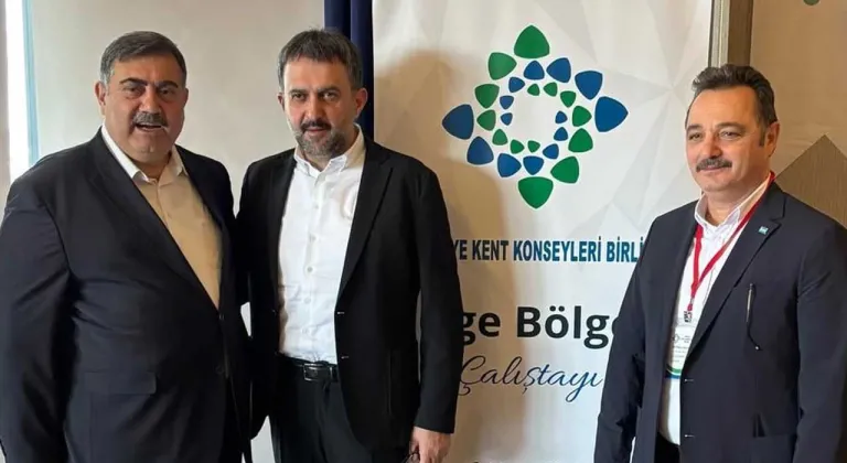 Türkiye Kent Konseyleri Birliğinden Bornova’da yerel yönetime güç veren toplantı