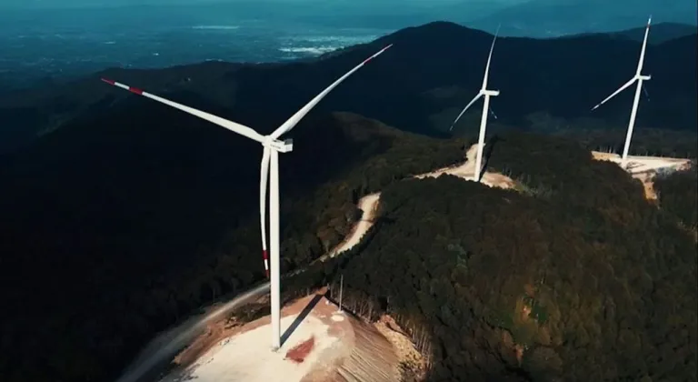Türkiye yenilenebilir enerjide büyük adım attı... Rüzgar ve güneş yüzde 30’u aştı