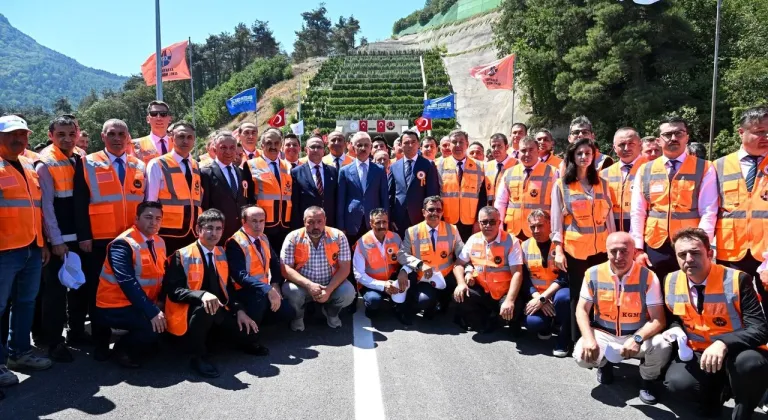 Ulaştırma Bakanı Uraloğlu: Doğancı Tüneli ile 15 dakikalık yol 3 dakikaya indi
