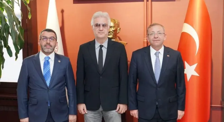 Vali Polat ve Milletvekili Çalkın’dan Devlet Tiyatroları Genel Müdürü Tamer Karadağlı’ya ziyaret
