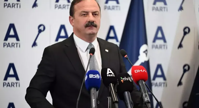 Yavuz Ağıralioğlu'ndan Özgür Özel’e geçmiş olsun mesajı