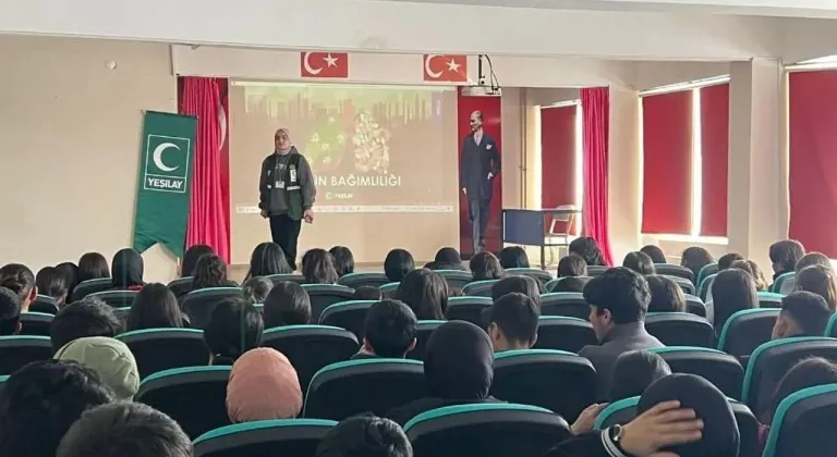 Yeşilay Kars Şubesi’nden Selim Anadolu Lisesi öğrencilerine farkındalık etkinliği