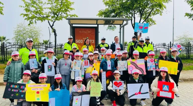 Yeşilgiresun İlkokulu Trafik Haftası çalışması
