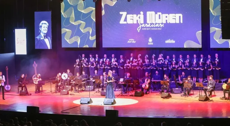 “Zeki Müren Şarkıları” konseri yoğun ilgi gördü